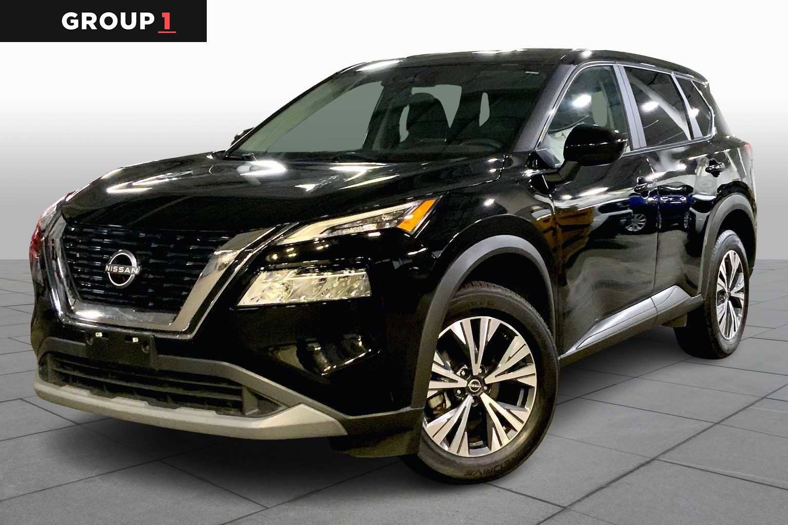Used 2023 Nissan Rogue SV image 1