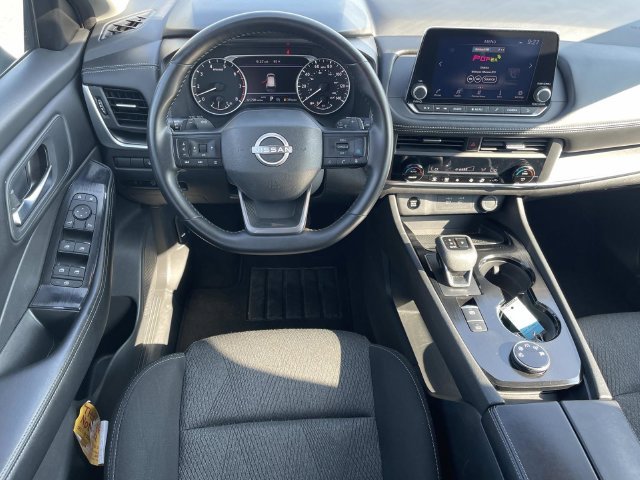 Used 2025 Nissan Rogue SV AWD/4WD image 14