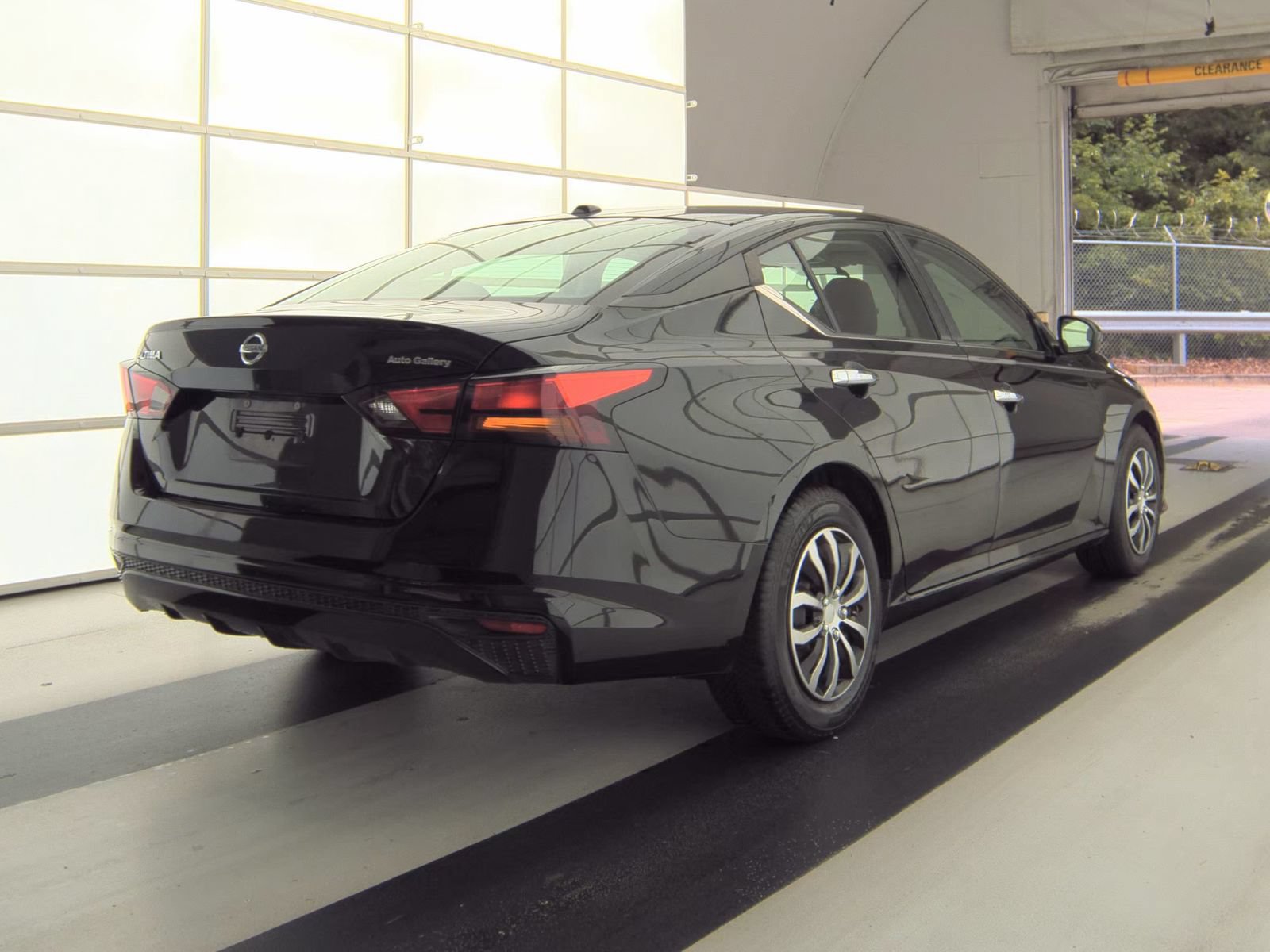 Used 2019 Nissan Altima 2.5 S FWD image 4