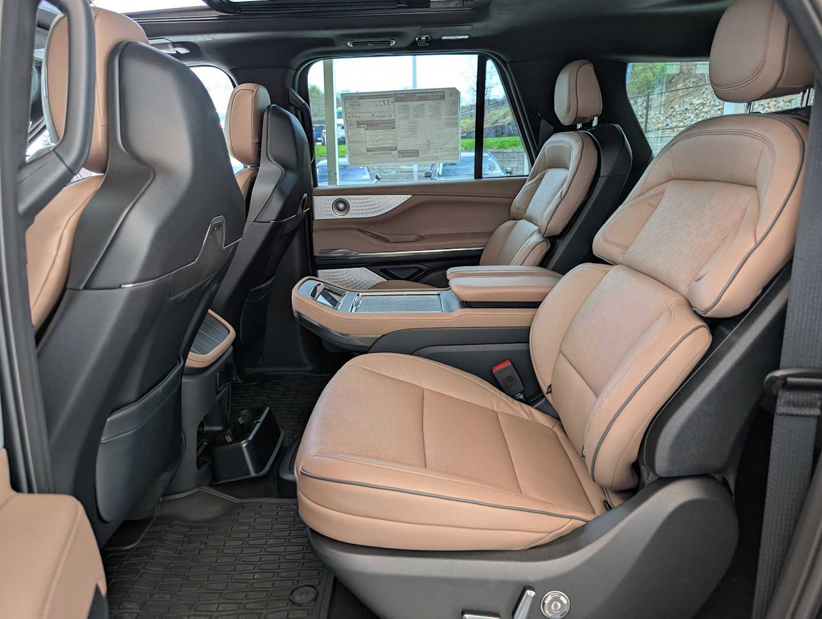 New 2026 Lincoln Navigator L Black Label AWD/4WD image 18