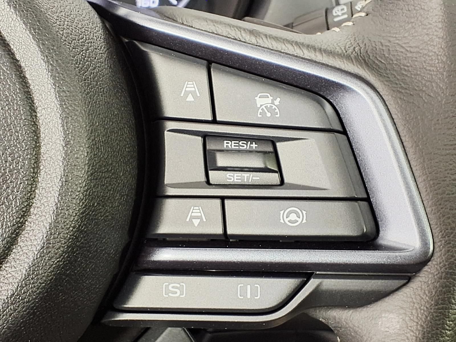 Used 2025 Subaru Forester Limited w/ Popular Package #1 AWD/4WD image 11