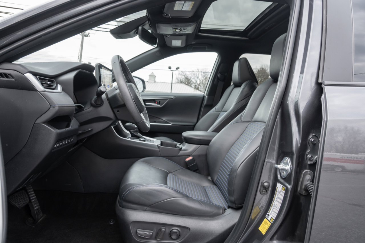 Used 2023 Toyota RAV4 XSE image 2