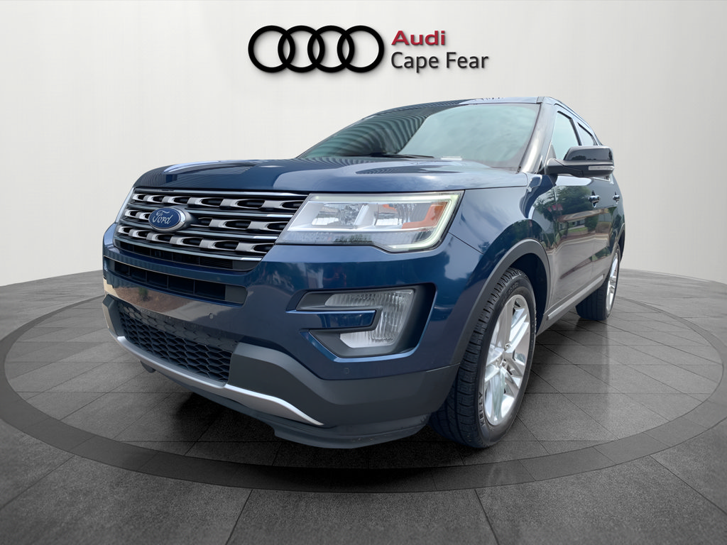 Used 2017 Ford Explorer XLT w/ Equipment Group 202A FWD image 1