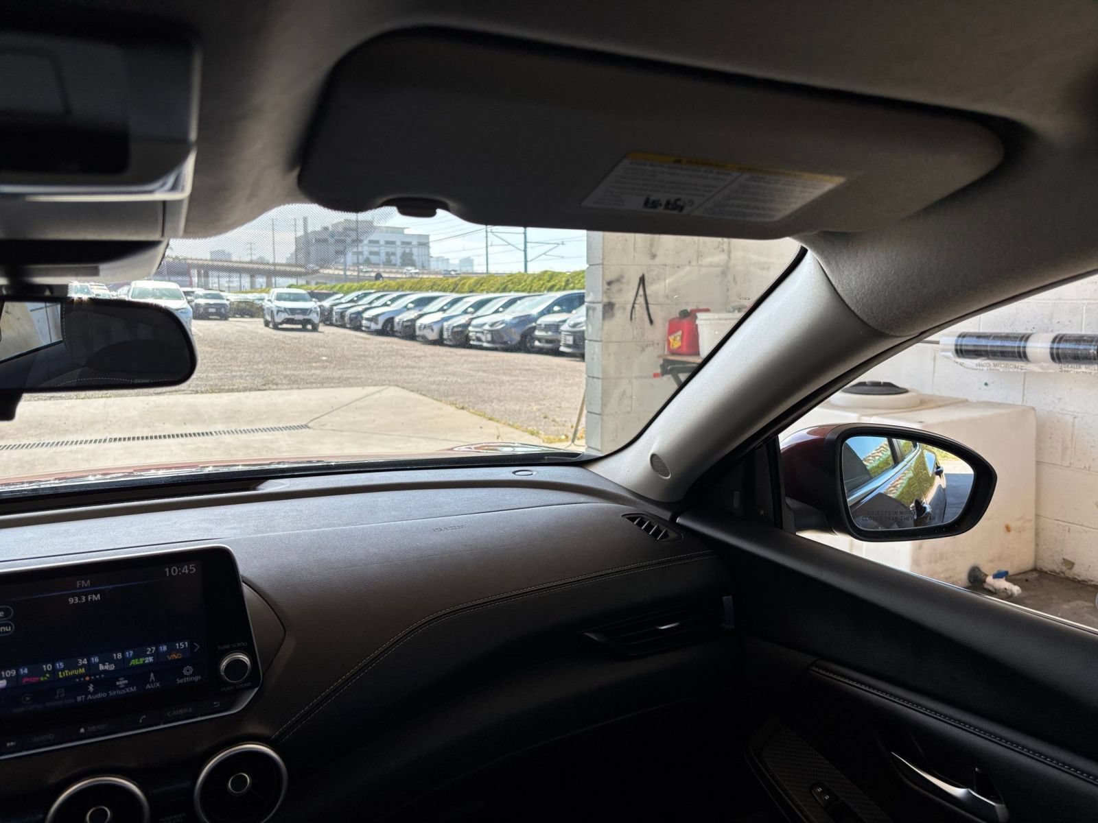 Used 2025 Nissan Sentra SV FWD image 32