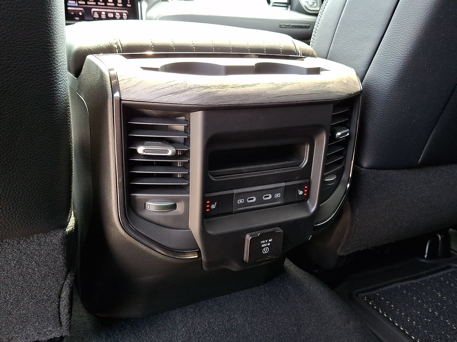 New 2026 RAM 2500 Limited AWD/4WD image 7