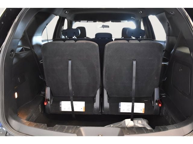 Used 2018 Ford Explorer XLT AWD/4WD image 15