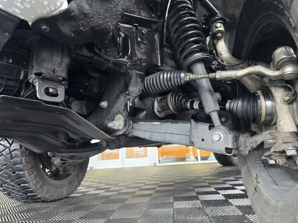 Used 2024 Toyota Tacoma TRD Sport w/ TRD Sport Upgrade Package image 48