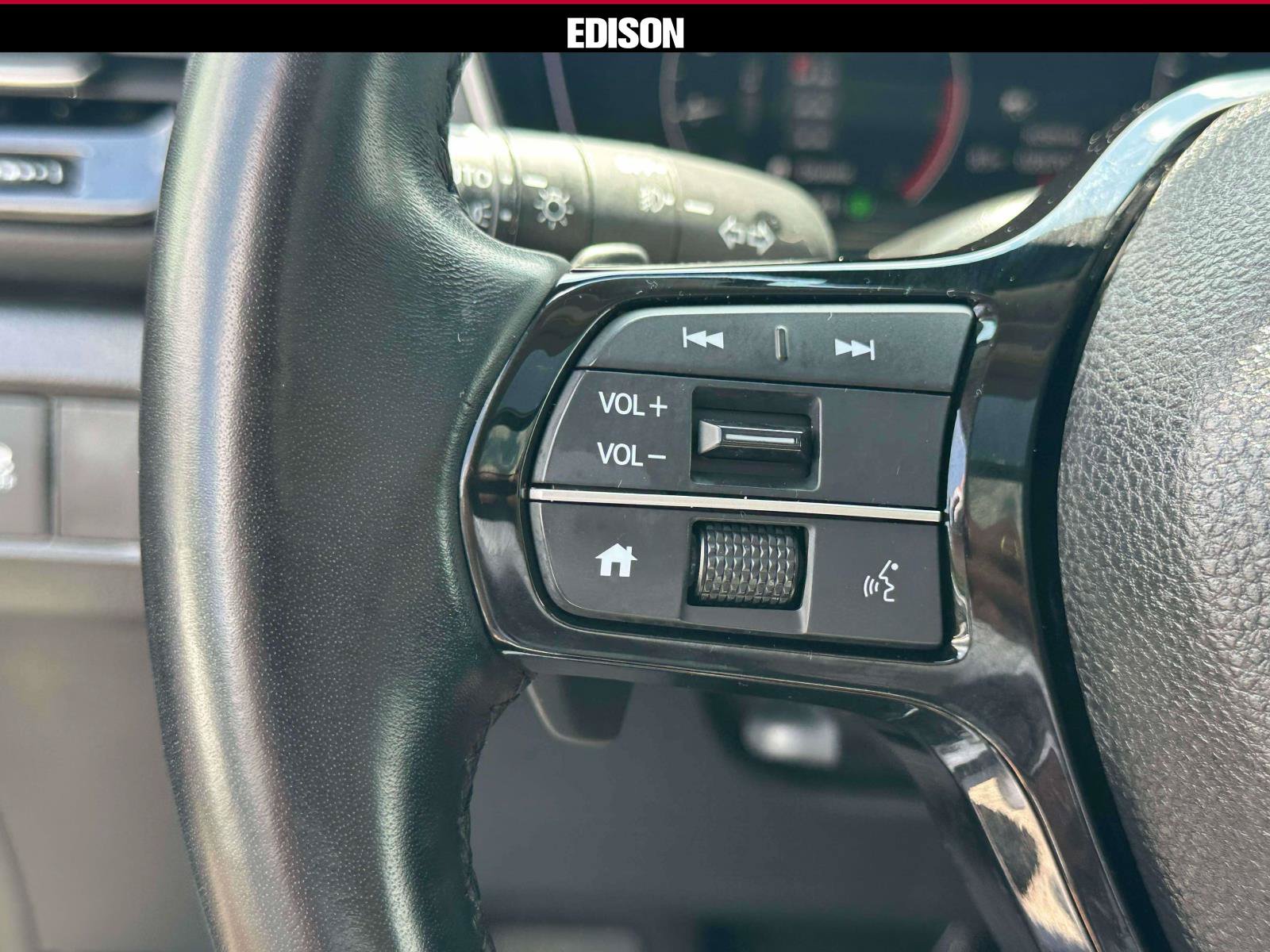 Used 2023 Honda Pilot Touring image 21