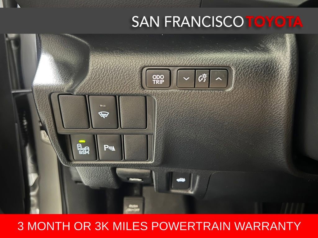 Used 2014 Lexus IS 350 AWD w/ Luxury Package w/Gray Wood image 34