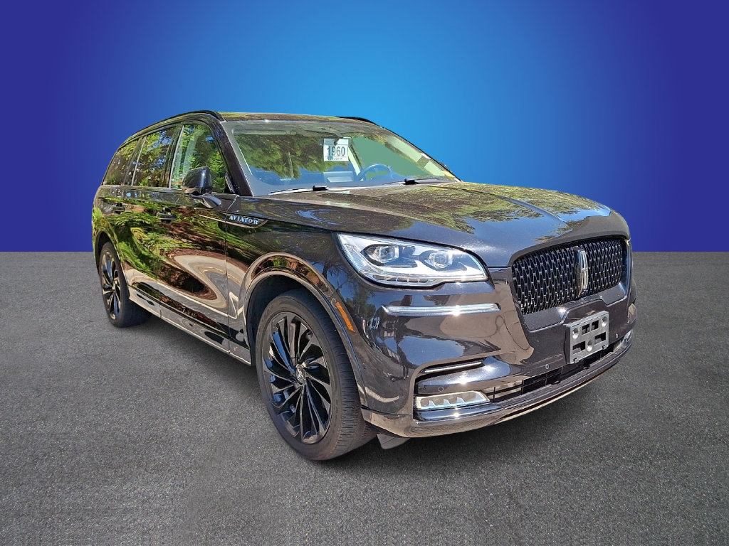 Used 2022 Lincoln Aviator Reserve w/ Equipment Group 201A AWD/4WD image 2