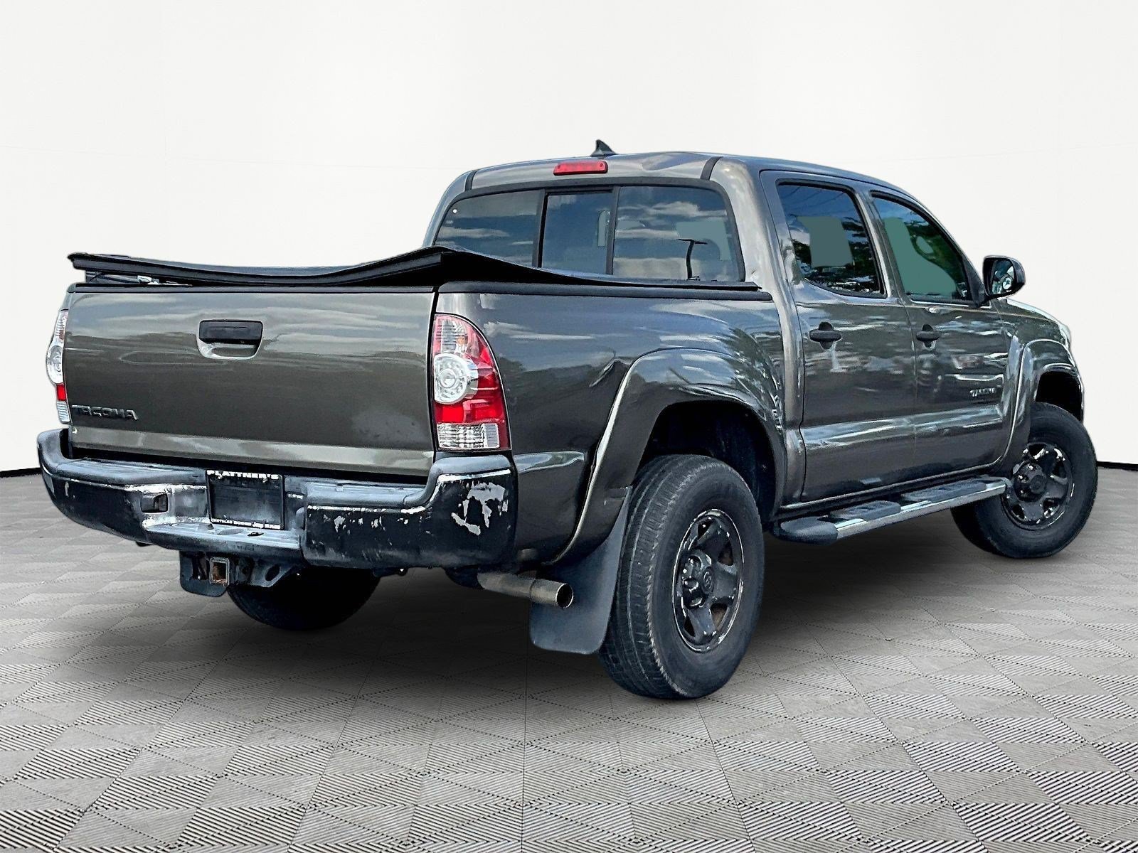 Used 2015 Toyota Tacoma PreRunner w/ SR5 Package RWD image 6