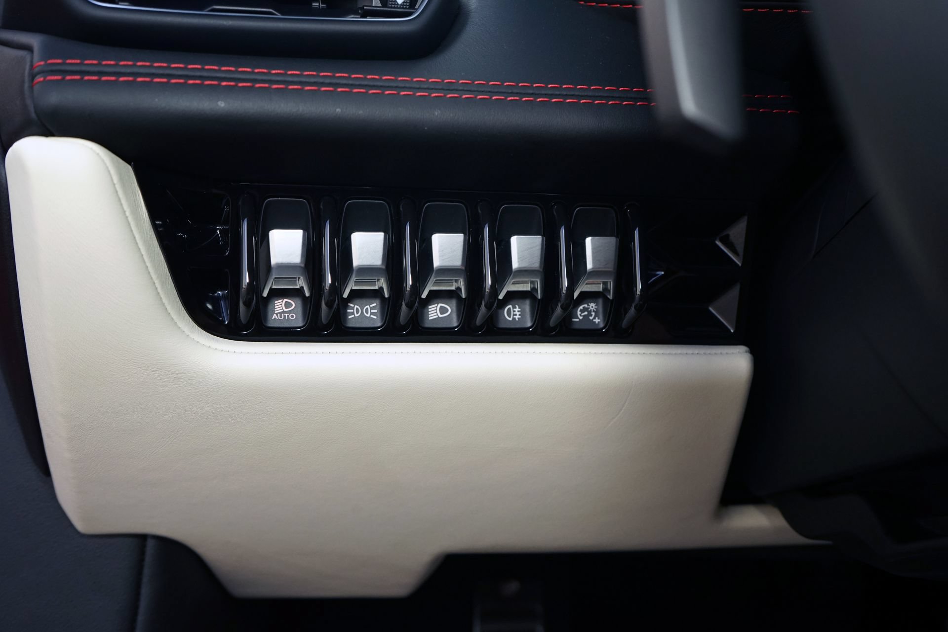 Used 2020 Lamborghini Huracan EVO AWD/4WD image 18