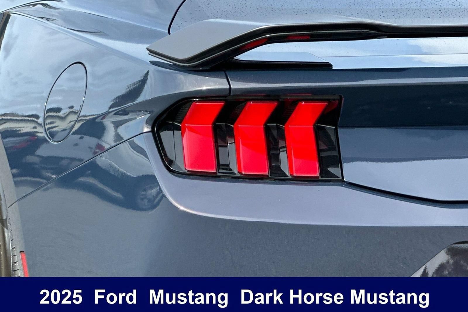 Used 2025 Ford Mustang Dark Horse RWD image 39