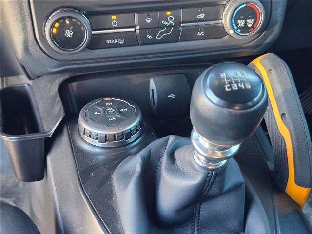 Used 2022 Ford Bronco Badlands image 11