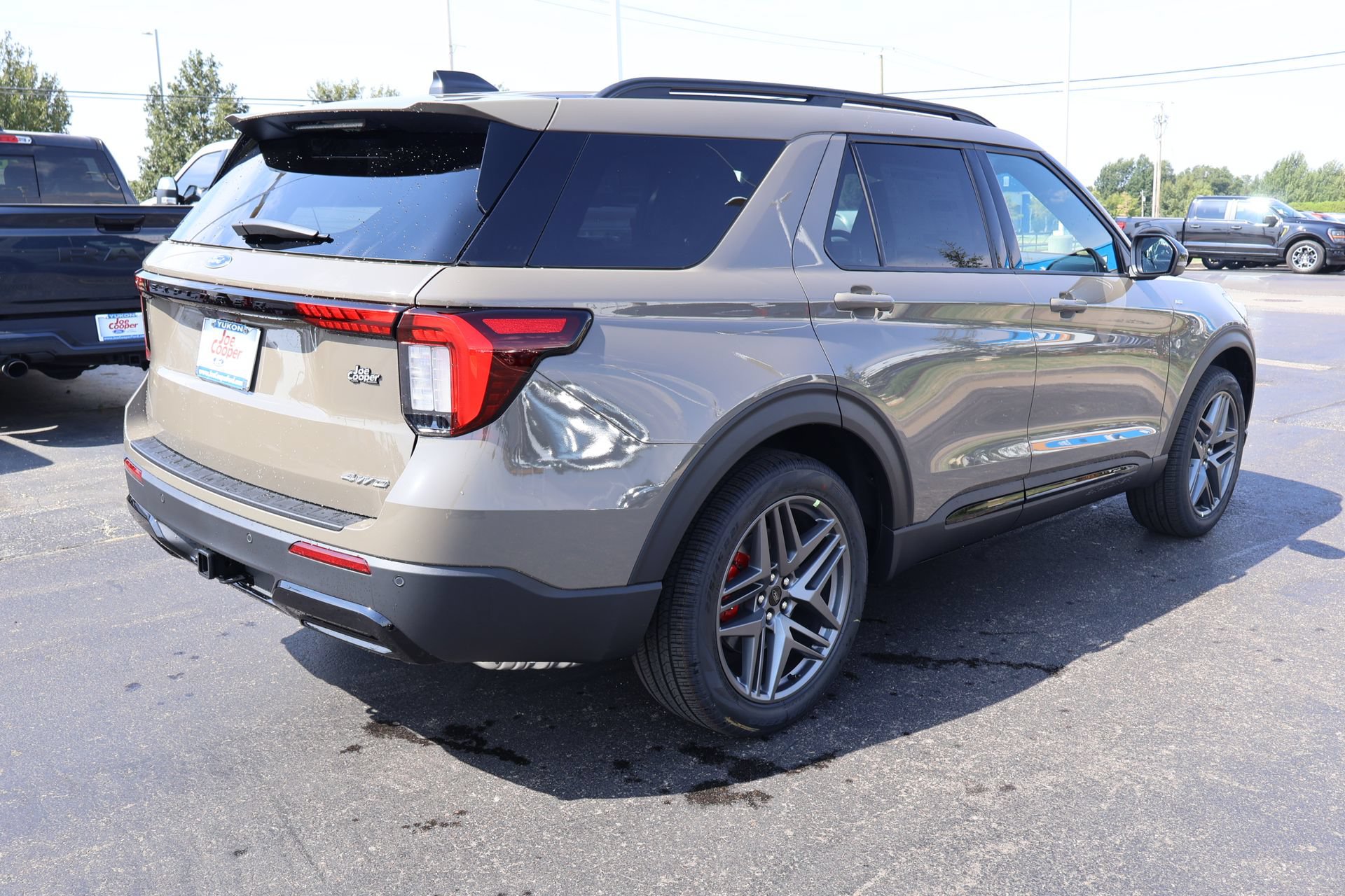 New 2026 Ford Explorer ST-Line w/ ST-Line Street Pack AWD/4WD image 22