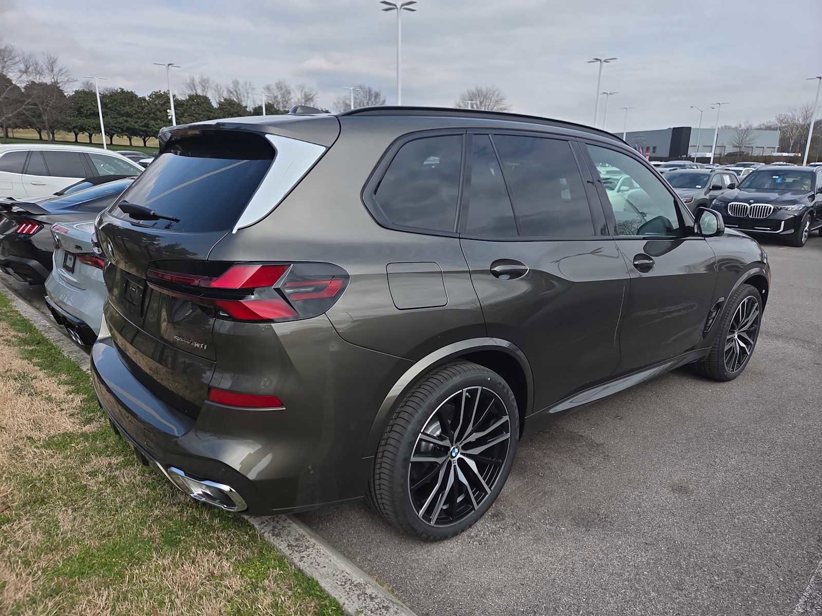 New 2026 BMW X5 sDrive40i w/ M Sport Package image 5