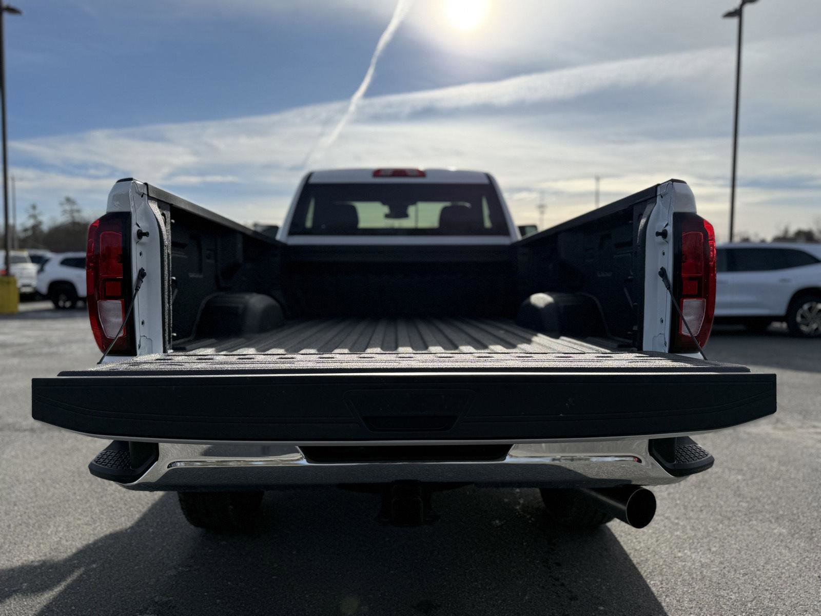 New 2025 GMC Sierra 3500 SLE w/ SLE Convenience Package image 10