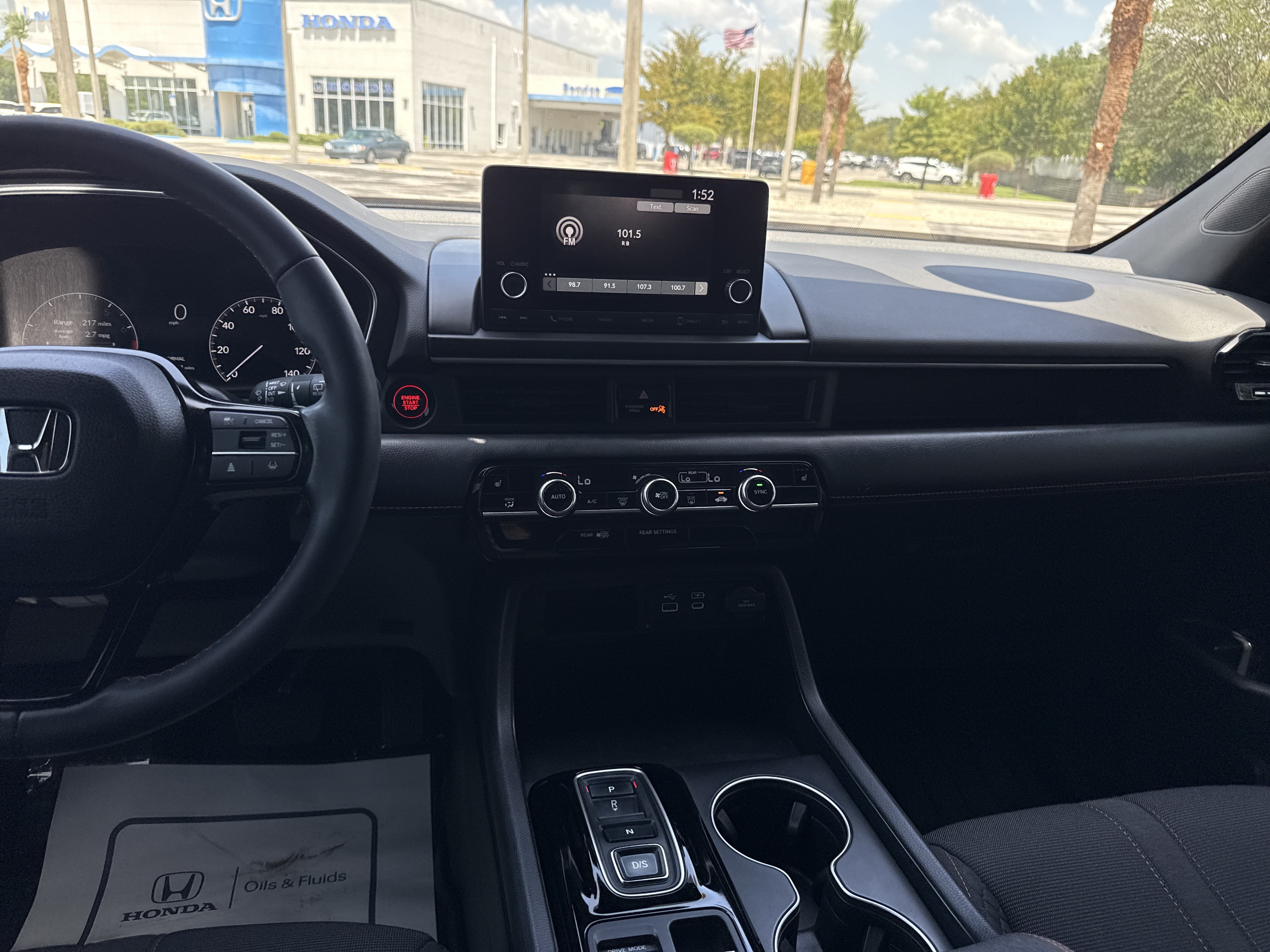 Certified 2025 Honda Pilot Sport image 22