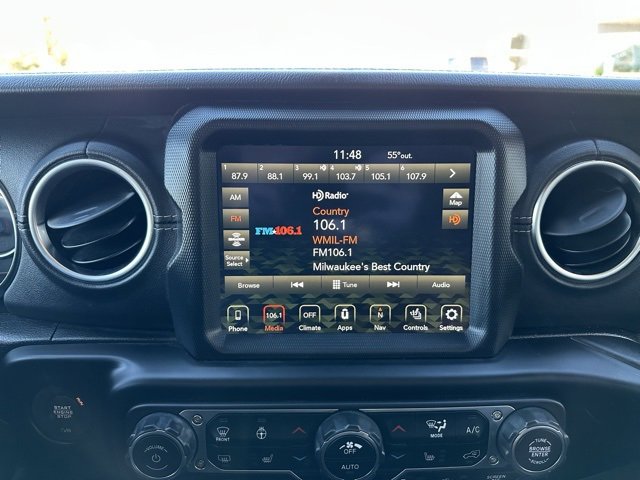 Used 2020 Jeep Wrangler Unlimited Sahara image 37