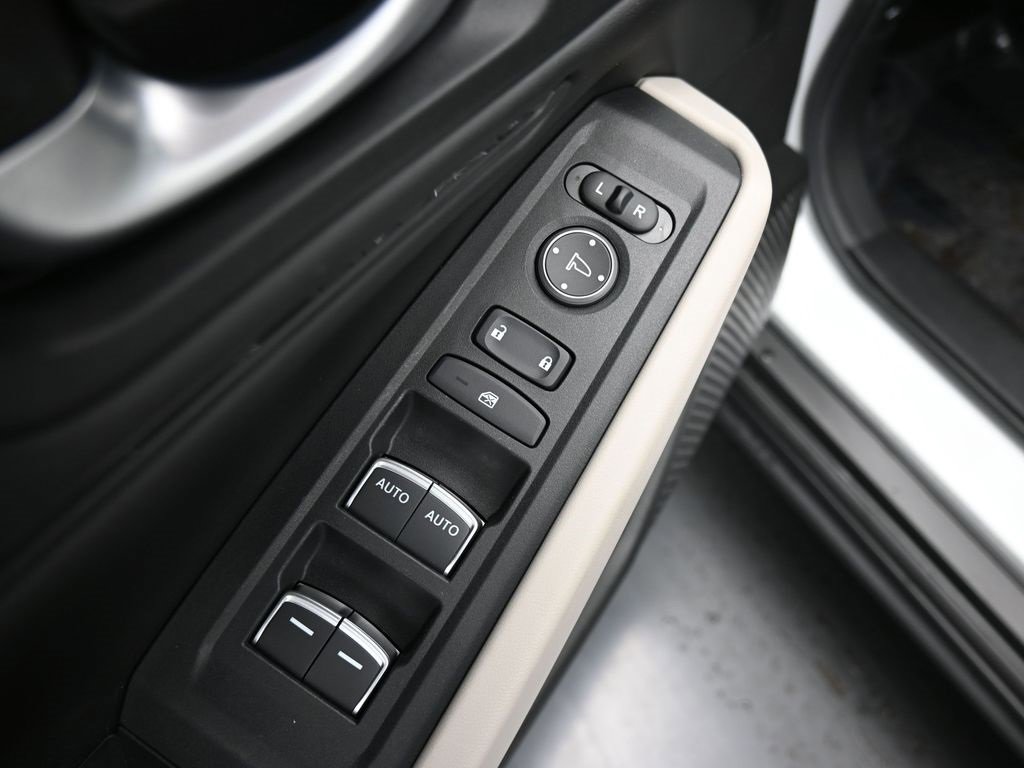 Certified 2024 Honda Accord EX image 31