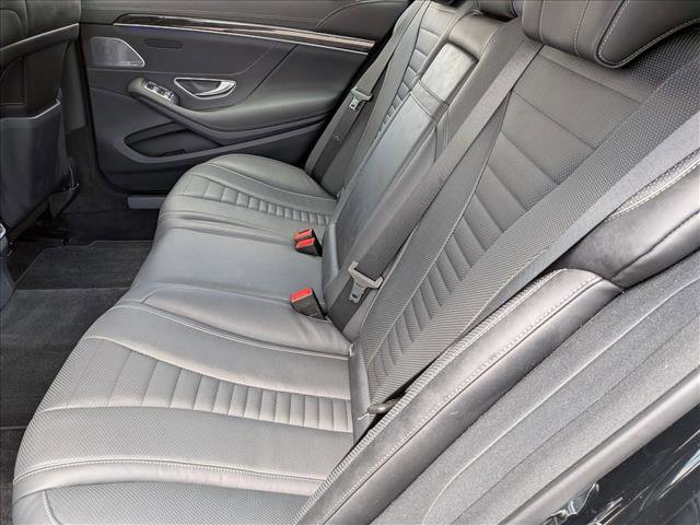 Used 2019 Mercedes-Benz S 560 Sedan image 14