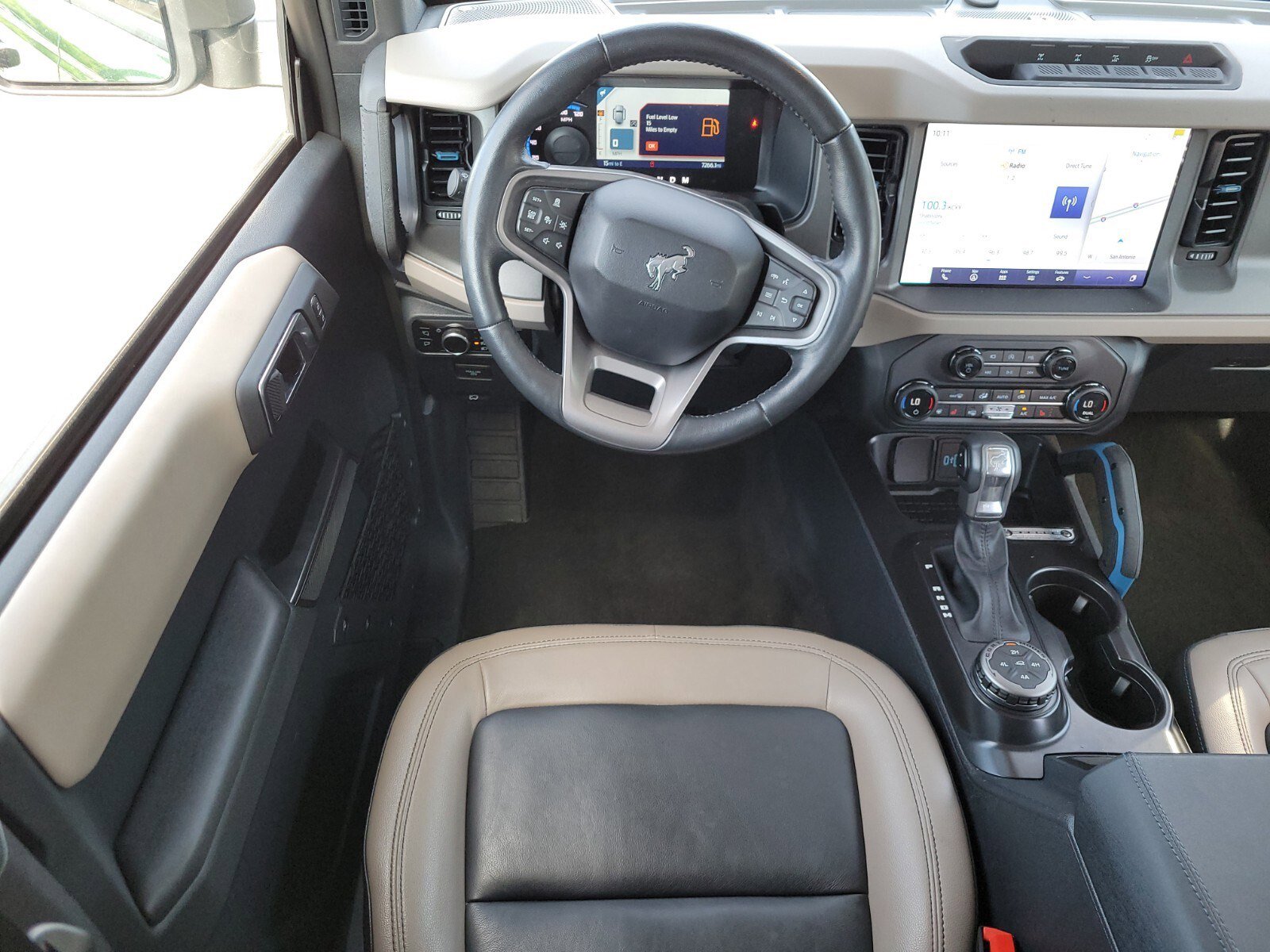 Used 2024 Ford Bronco Wildtrak image 14