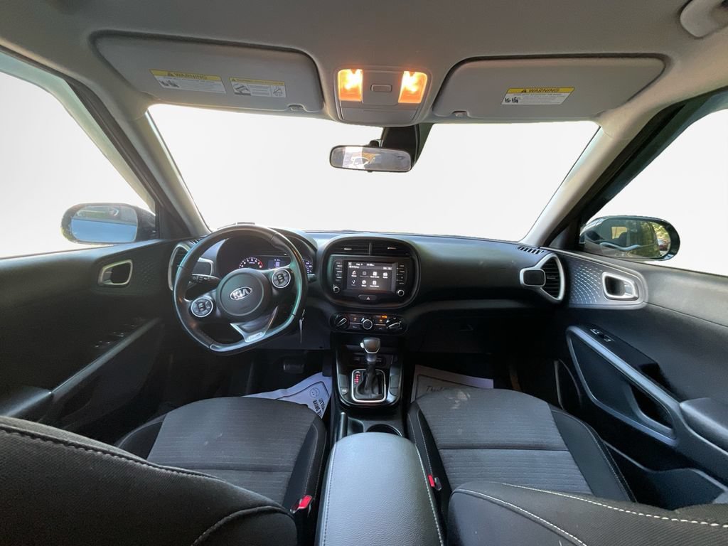 Used 2020 Kia Soul GT-Line FWD image 22