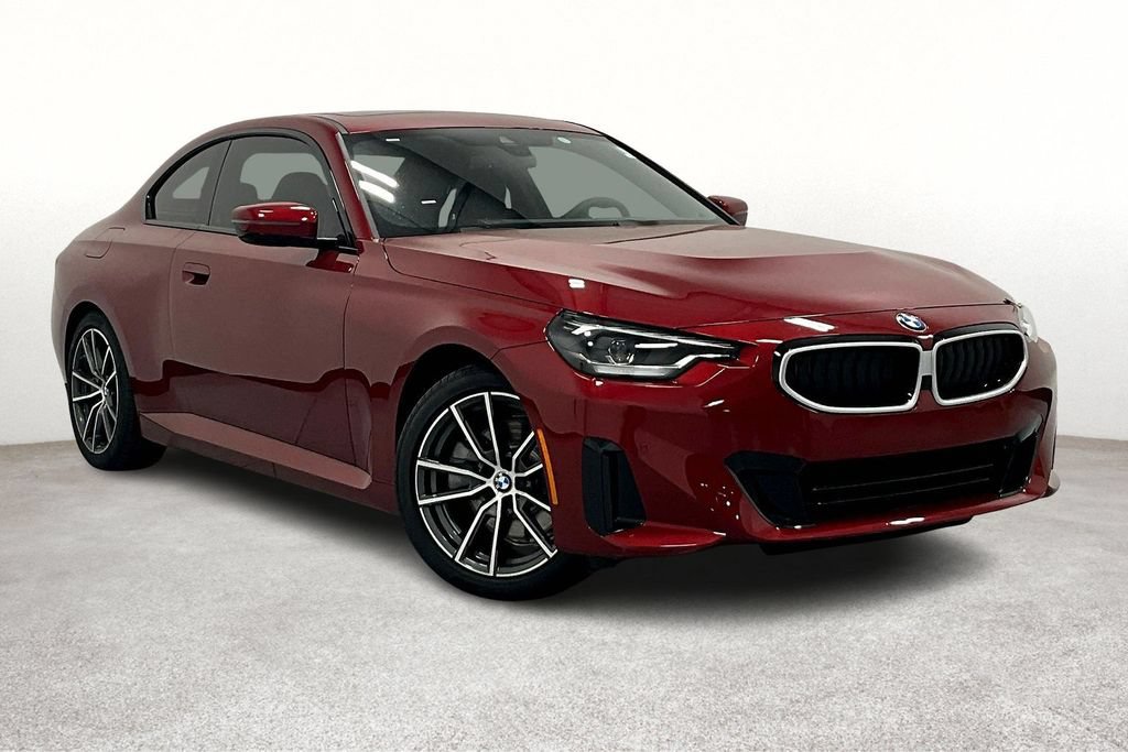 New 2025 BMW 230i Coupe w/ Convenience Package RWD image 1