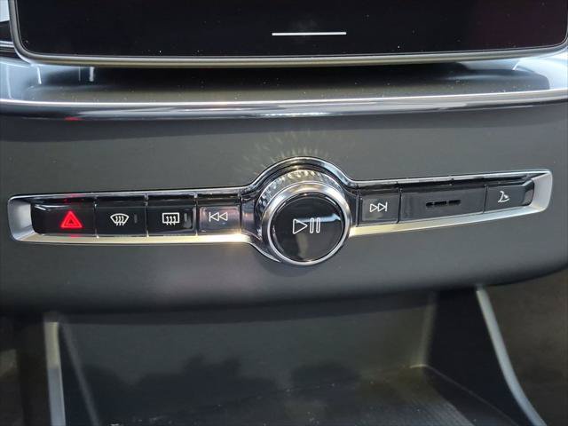 New 2027 Volvo XC90 B6 Plus AWD/4WD image 9