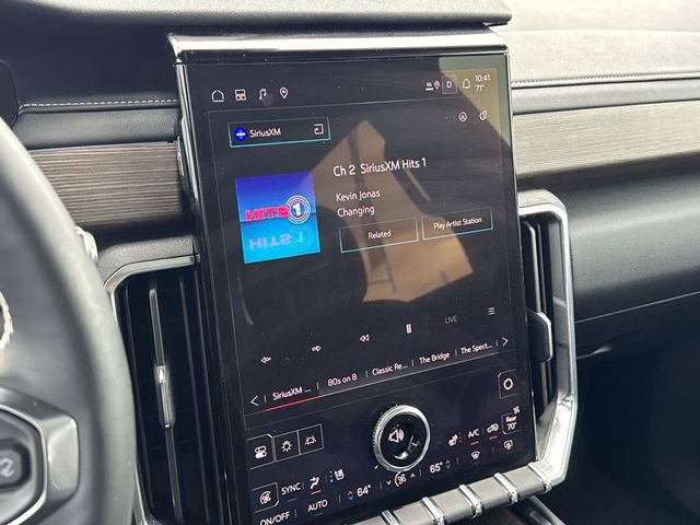 Used 2025 GMC Acadia Denali w/ Super Cruise Package image 19