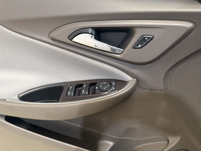 Used 2018 Chevrolet Malibu LS image 12