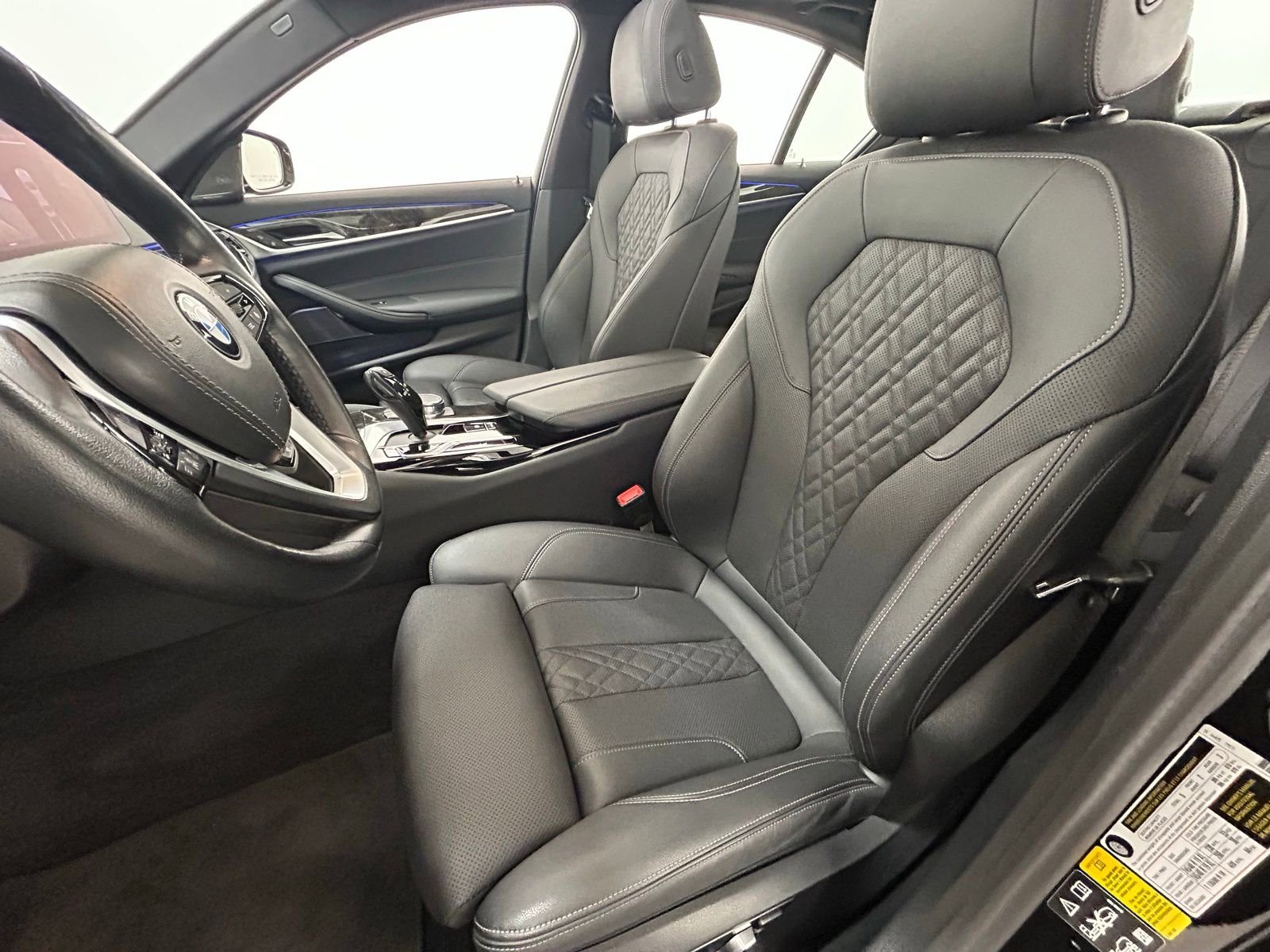 Used 2023 BMW 540i xDrive w/ Premium Package image 30