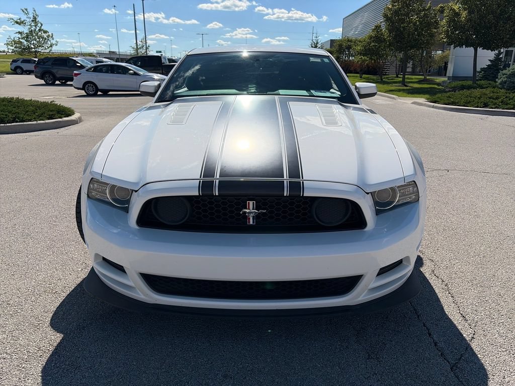 Used 2013 Ford Mustang Boss 302 w/ Boss 302 Accessory Pkg RWD video 2