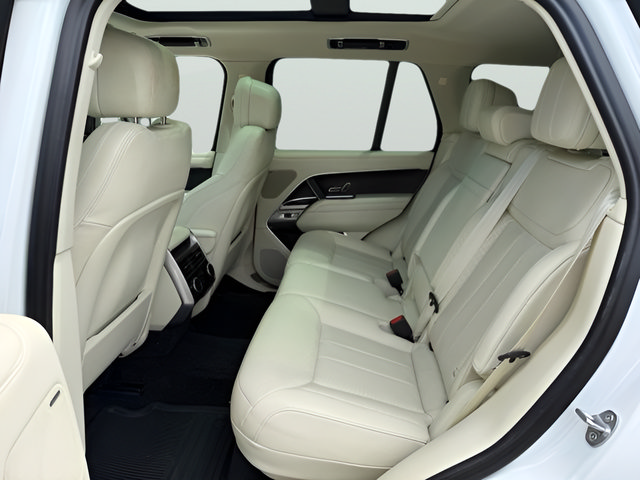 Used 2023 Land Rover Range Rover SE AWD/4WD image 27