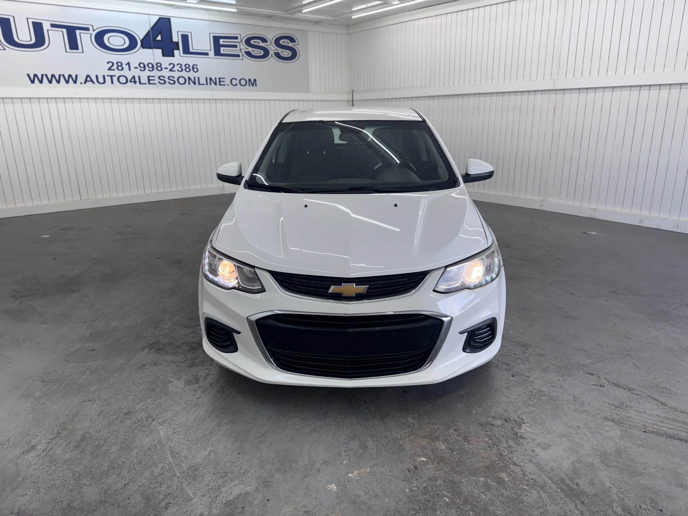 Used 2020 Chevrolet Sonic LT image 2