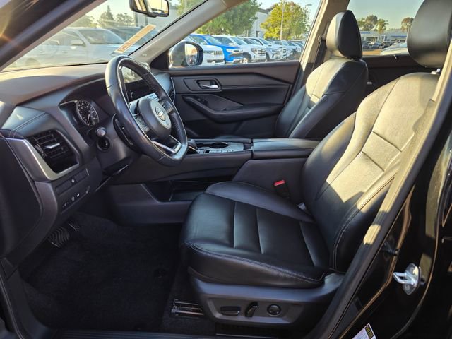 Used 2023 Nissan Rogue SL w/ SL Premium Package image 17