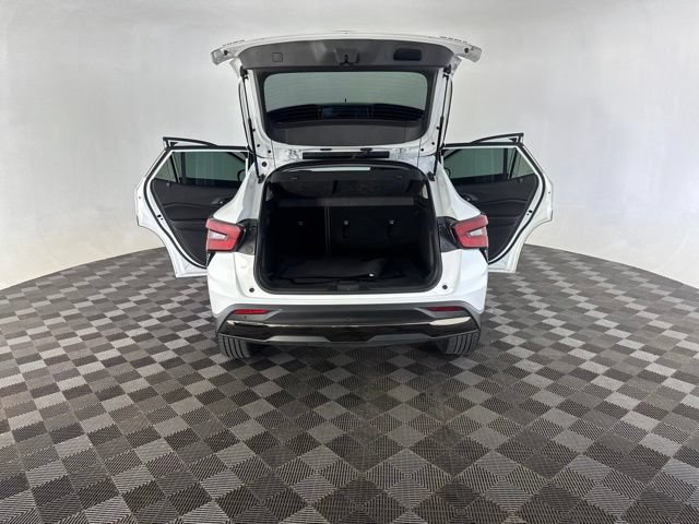 Used 2025 Chevrolet Trax ACTIV w/ Driver Confidence Package FWD image 17