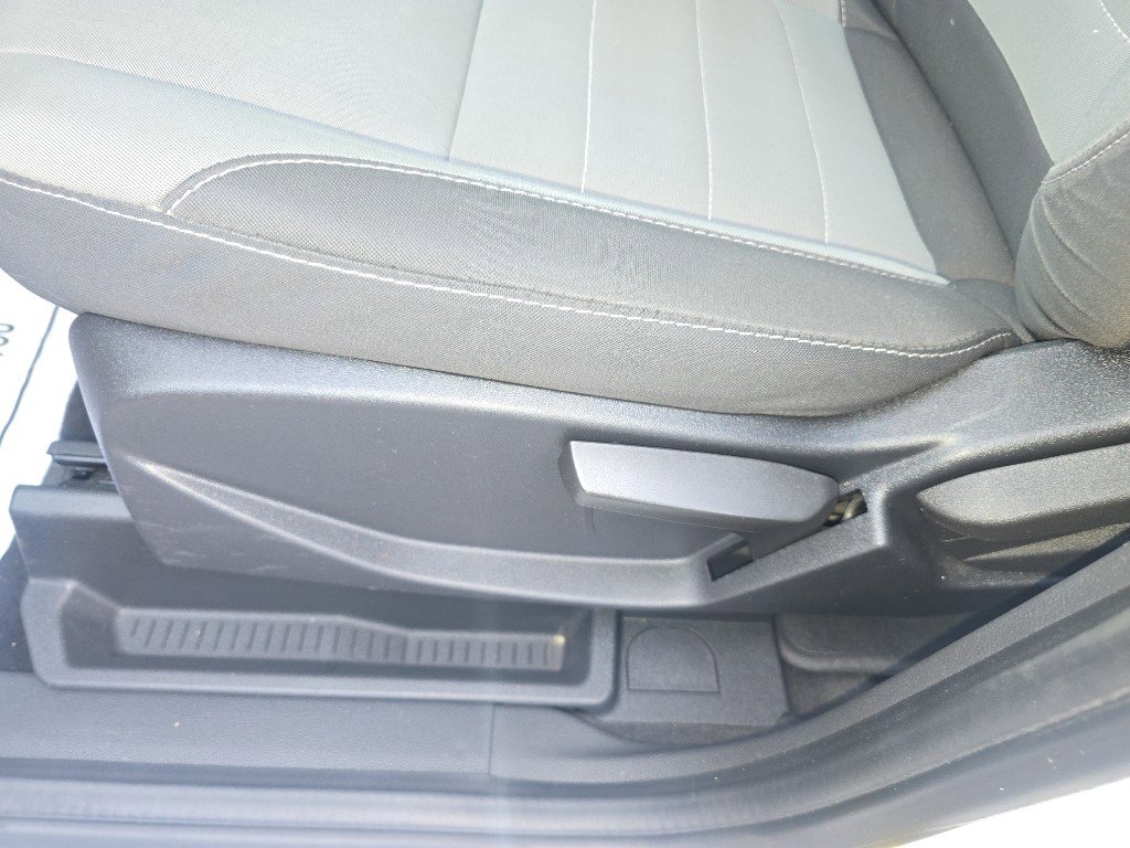 Used 2016 Ford C-MAX SE image 20