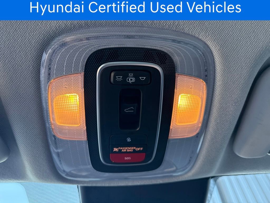 Certified 2023 Hyundai Elantra Limited w/ Preferred Accessory Package image 30
