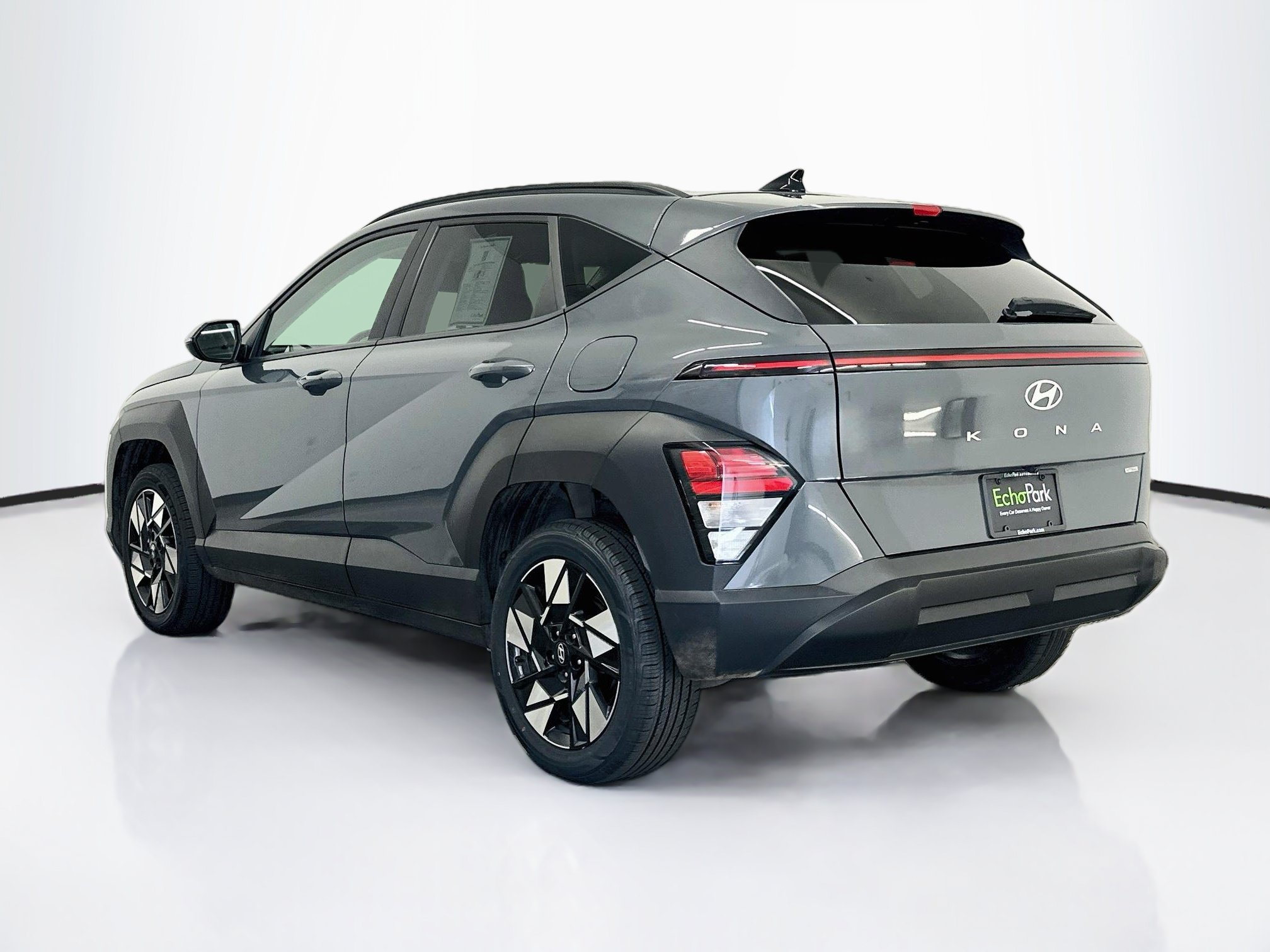 Used 2025 Hyundai Kona SEL AWD/4WD image 5