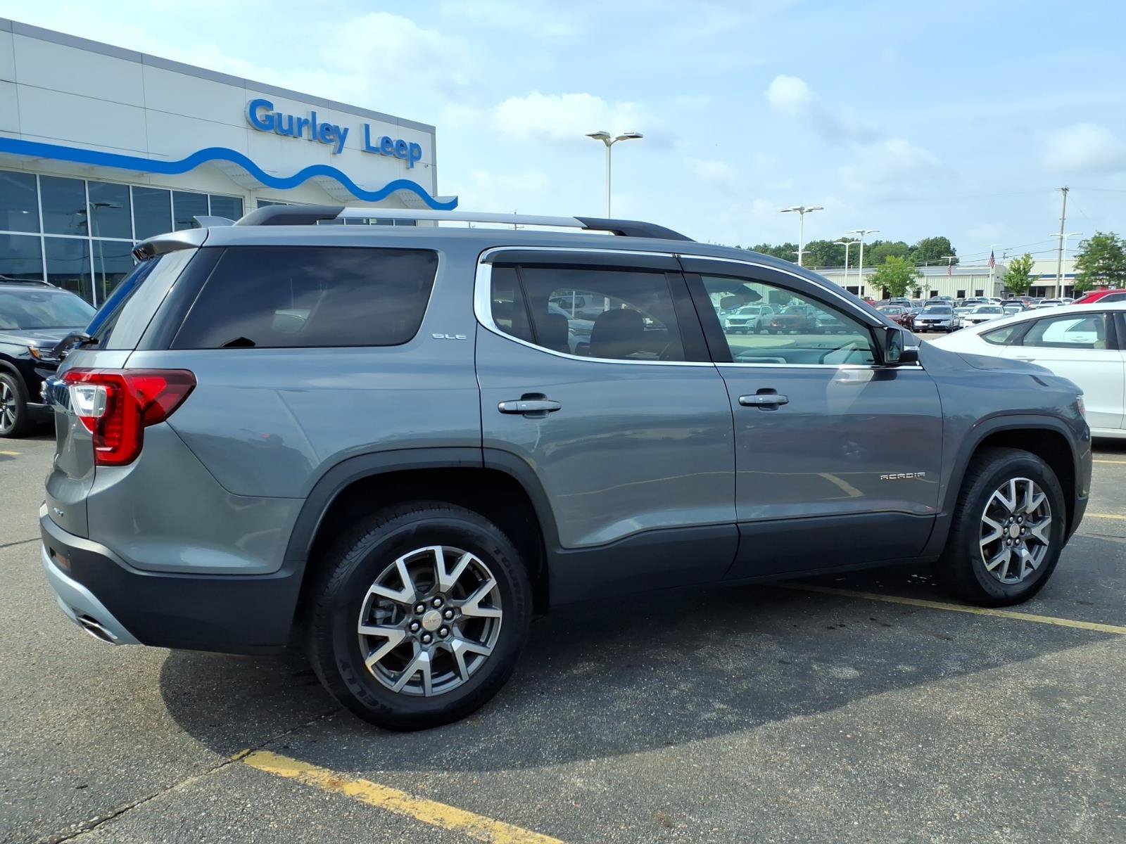 Used 2020 GMC Acadia SLE w/ Driver Convenience Package AWD/4WD image 11