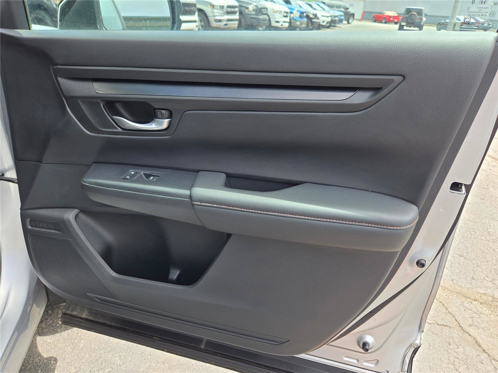 Used 2023 Honda CR-V Sport image 6