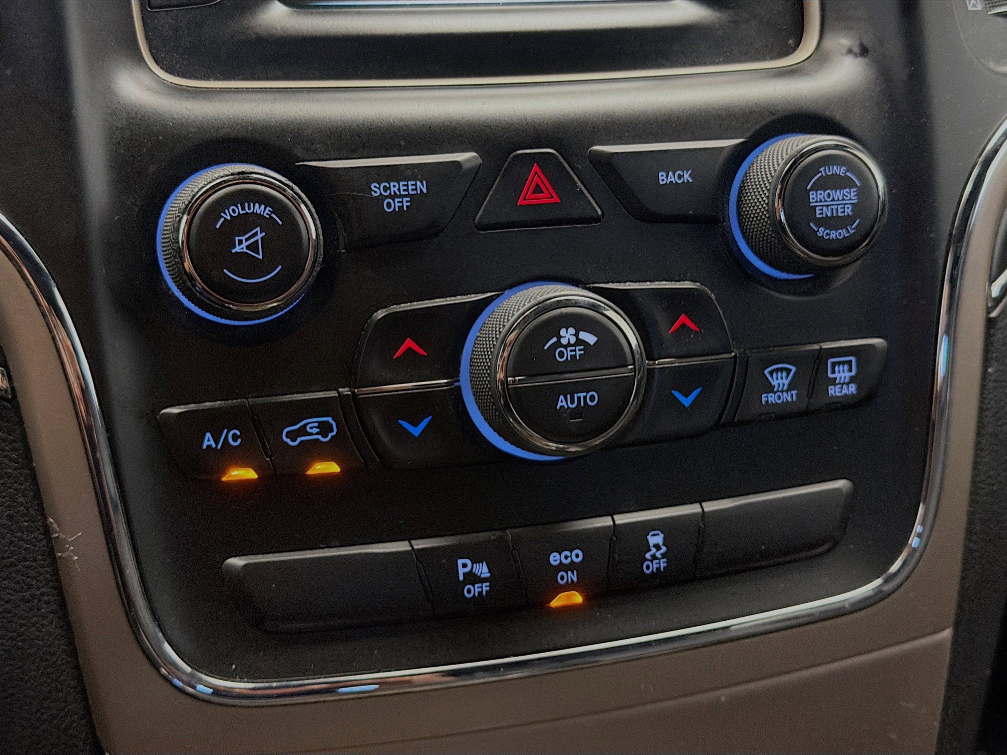 Used 2015 Jeep Grand Cherokee Limited image 10