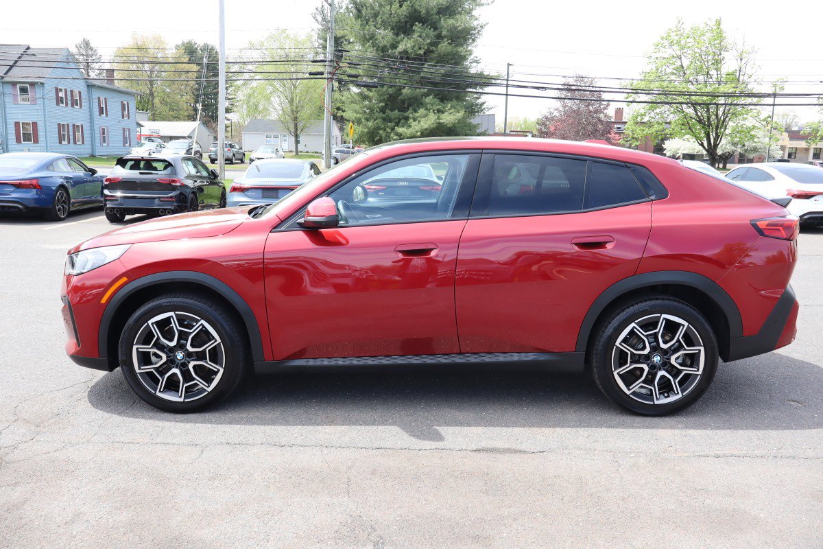 Used 2026 BMW X2 xDrive28i AWD/4WD image 8