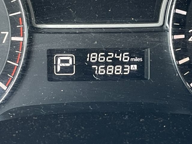 Used 2014 Nissan Pathfinder S FWD image 11