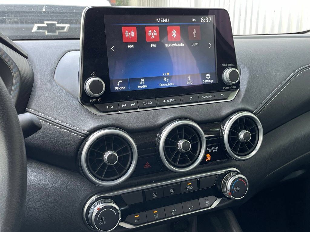 Used 2025 Nissan Sentra SV FWD image 16