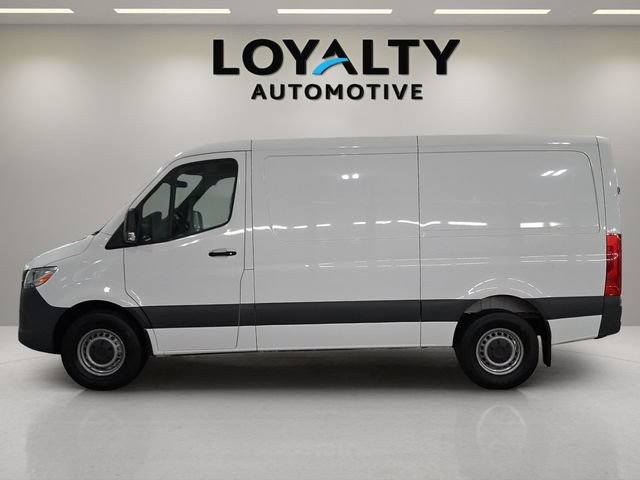 Used 2024 Mercedes-Benz Sprinter 2500 image 2