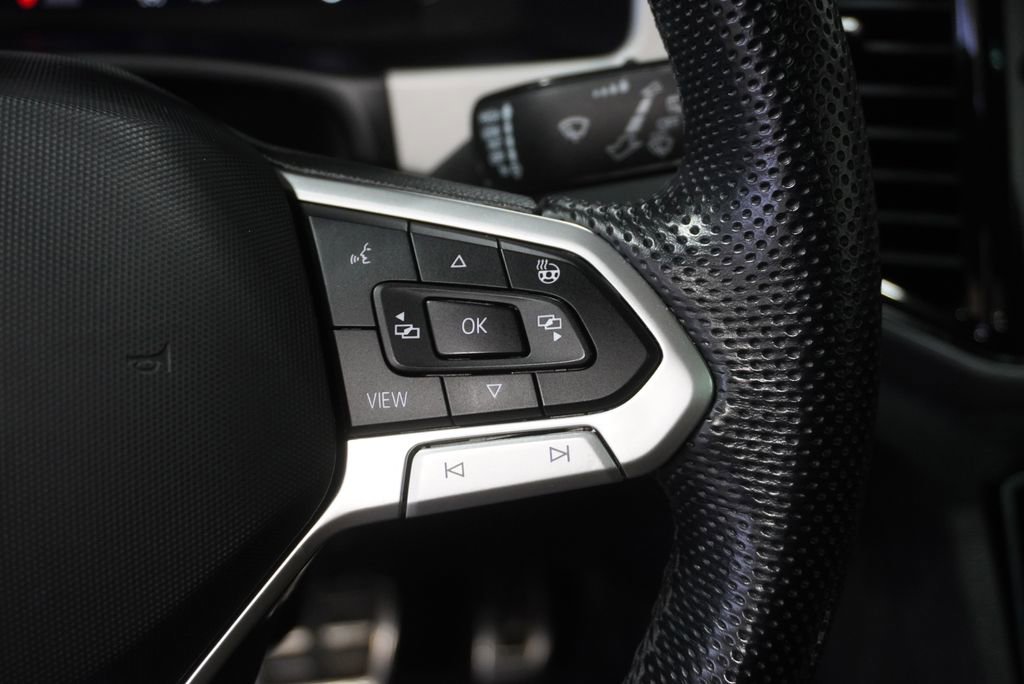 Used 2021 Volkswagen Atlas SEL Premium image 26