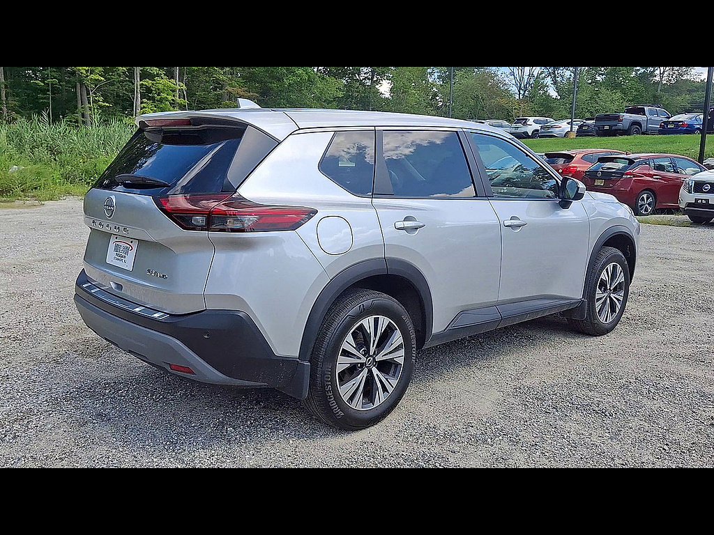 Used 2023 Nissan Rogue SV AWD/4WD image 8