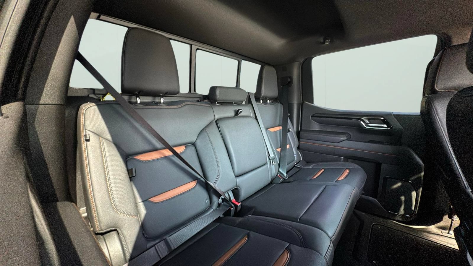 Used 2023 GMC Sierra 1500 AT4 w/ Technology Package AWD/4WD image 28